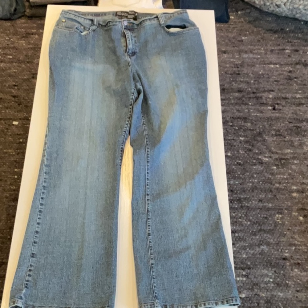 Size 20 Junior no boundaries stretch jeans nice wide leg boot cut